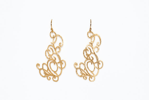 Avenue Chic Lace Earrings - The Gathering Shops
