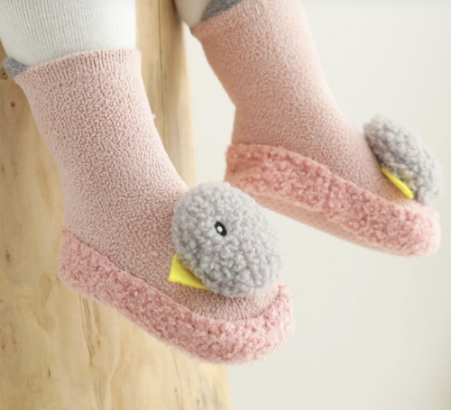 Baci Baci Little Pigeon Grippy Socks